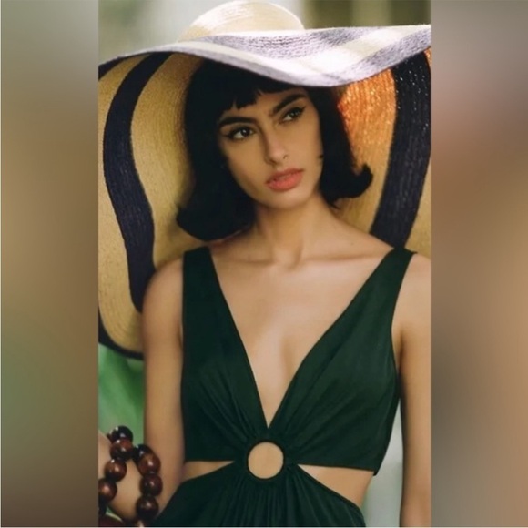 Geisha Designs x Anthropologie Cut Out Tiered Color Block Dress - Picture 4 of 14